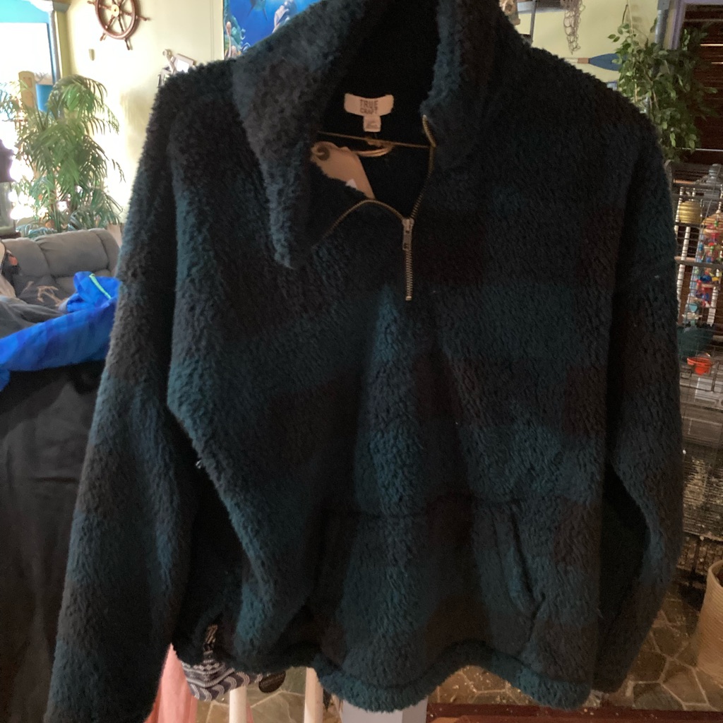 Never Worn Pullover